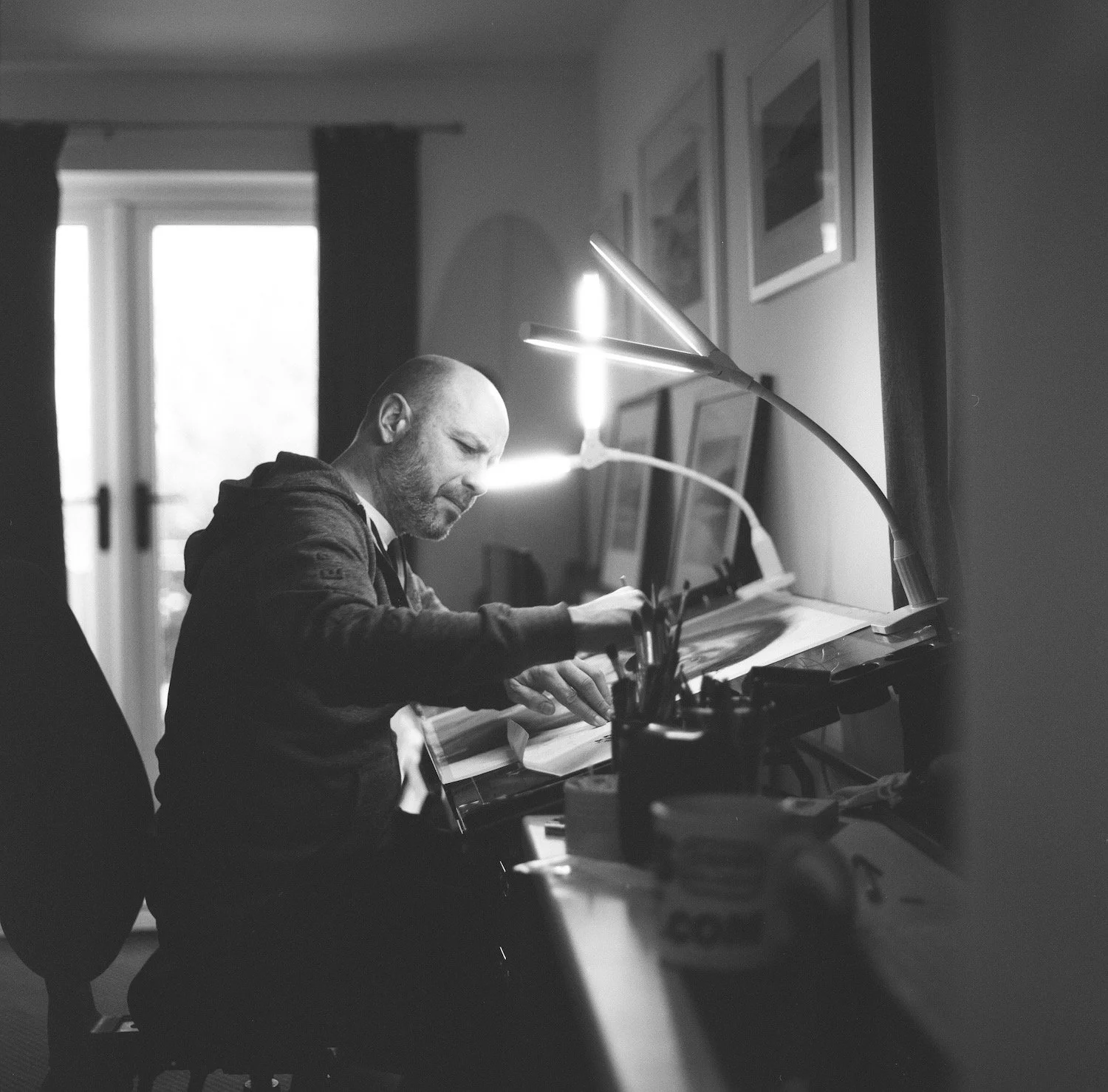 Simon Knight Artist busy drawing